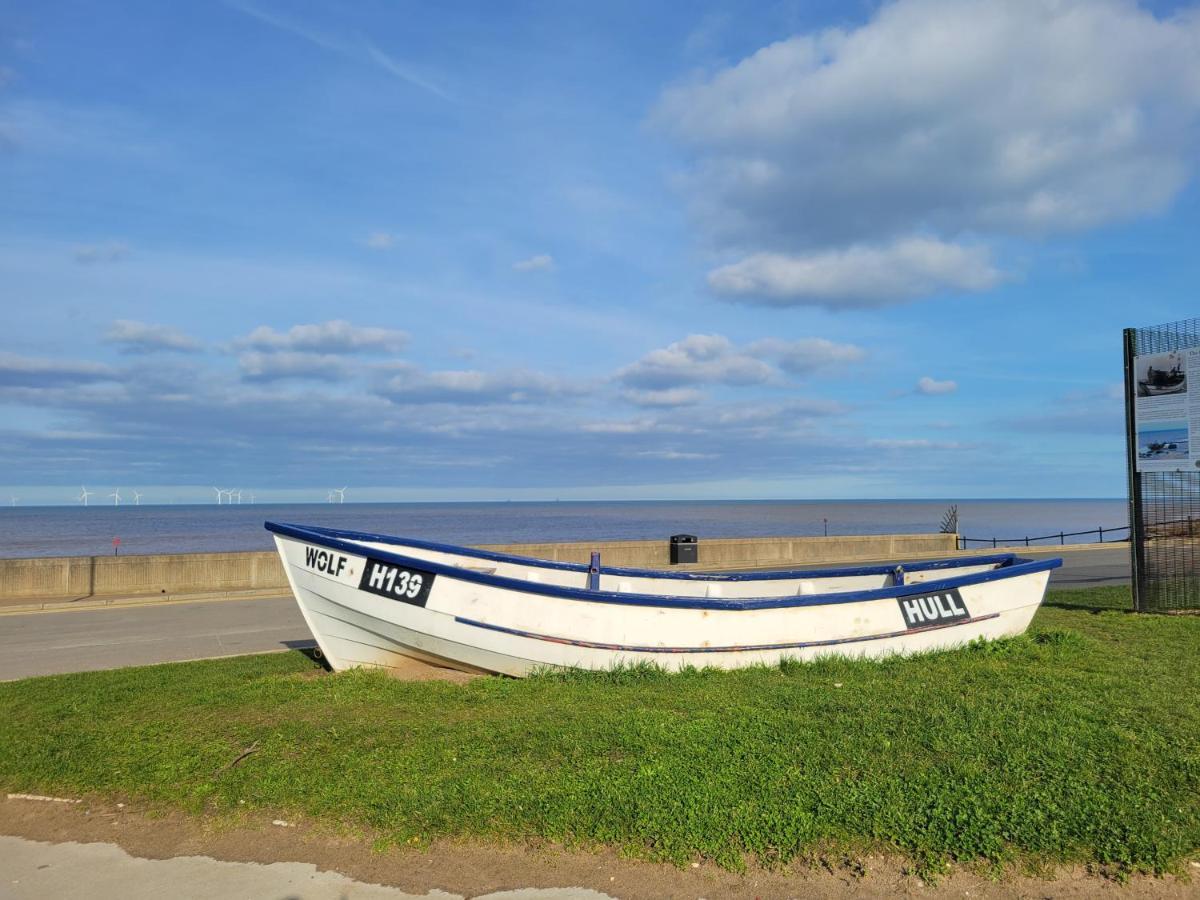 Charming 2 Bedroom Holiday Chalet Withernsea Bagian luar foto